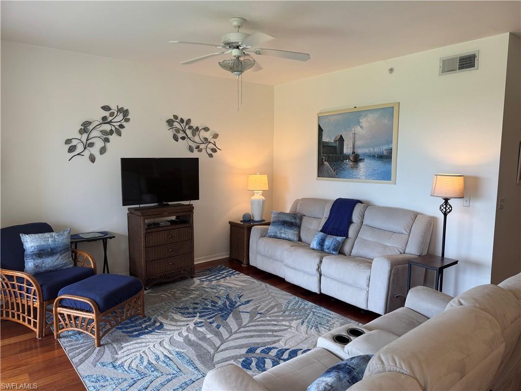 9500 Highland Woods BLVD 207 photo 8