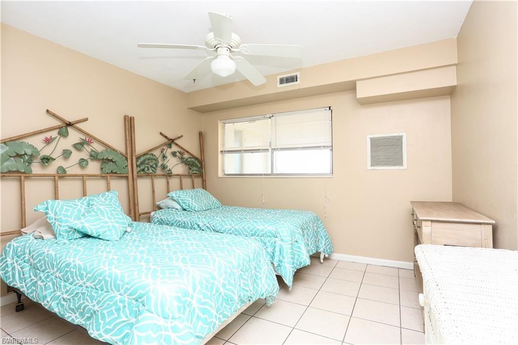 4901 Victoria DR 204 photo 12