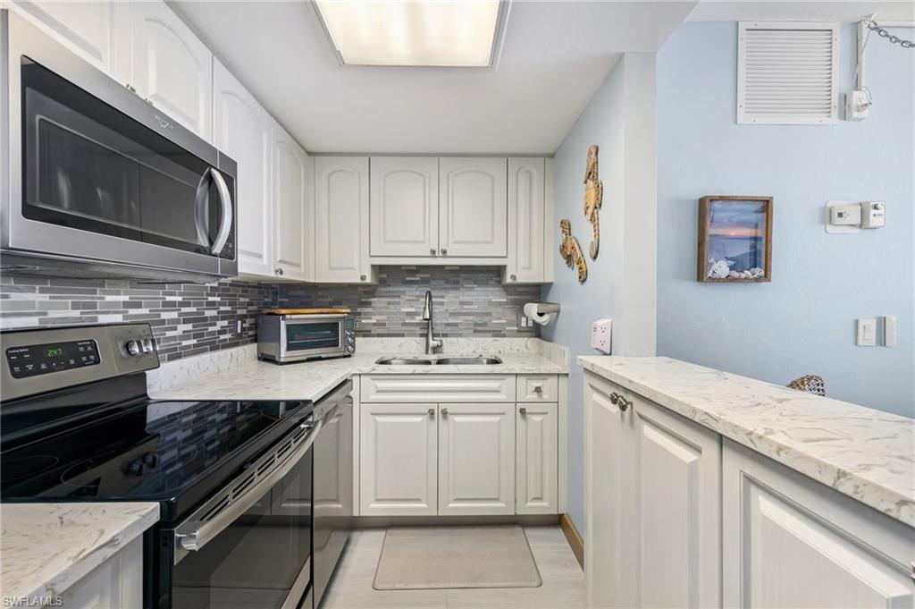 180 Seaview CT 911 photo 9