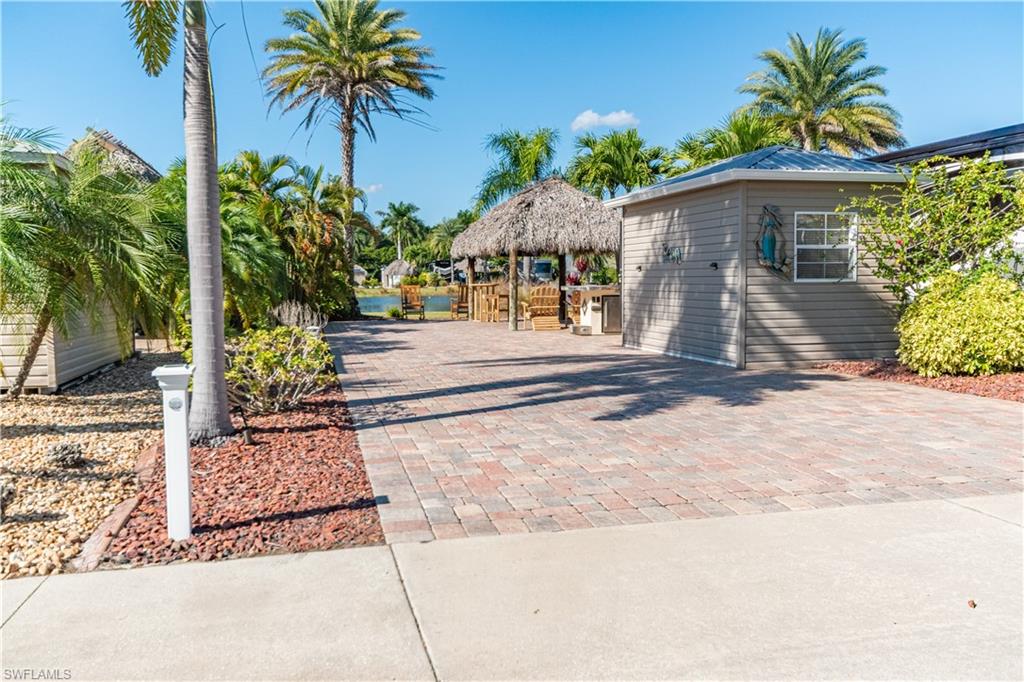 5216 Pineland Daisy TRL