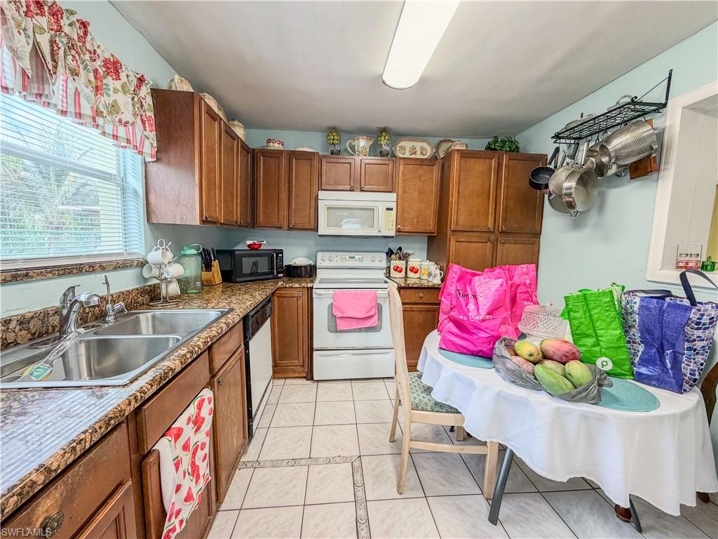 4000 Outer DR photo 6