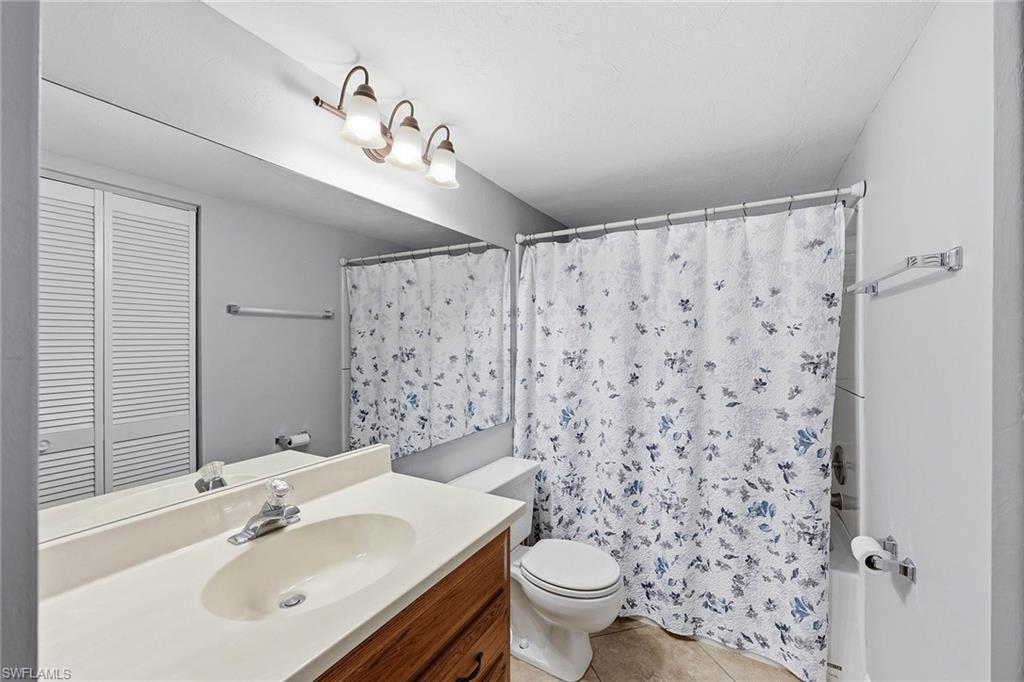 1075 Foxfire LN 103 photo 14