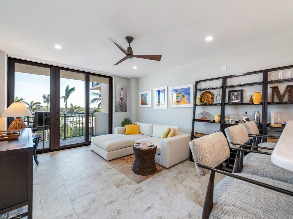 180 Seaview CT 504