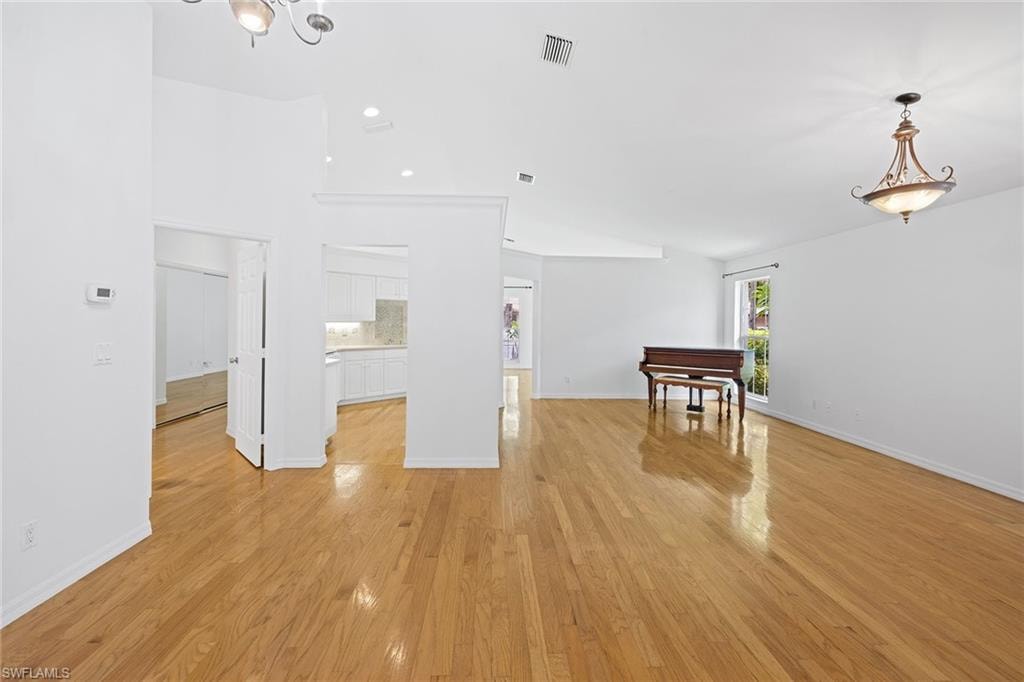 3157 Carriage CIR photo 6