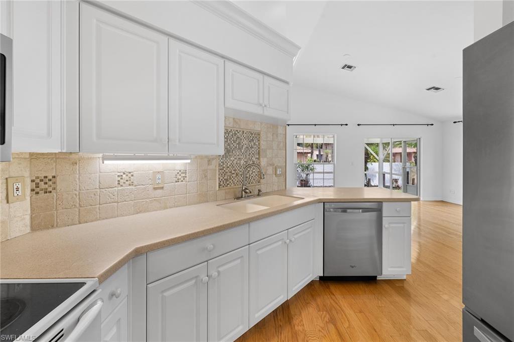 3157 Carriage CIR photo 9