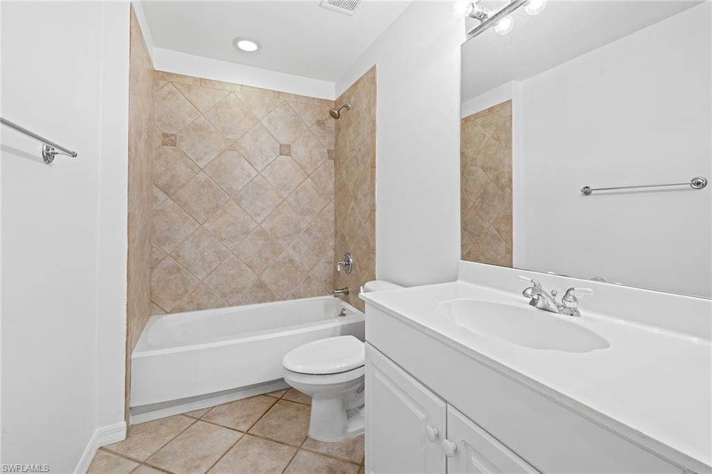 3157 Carriage CIR photo 18