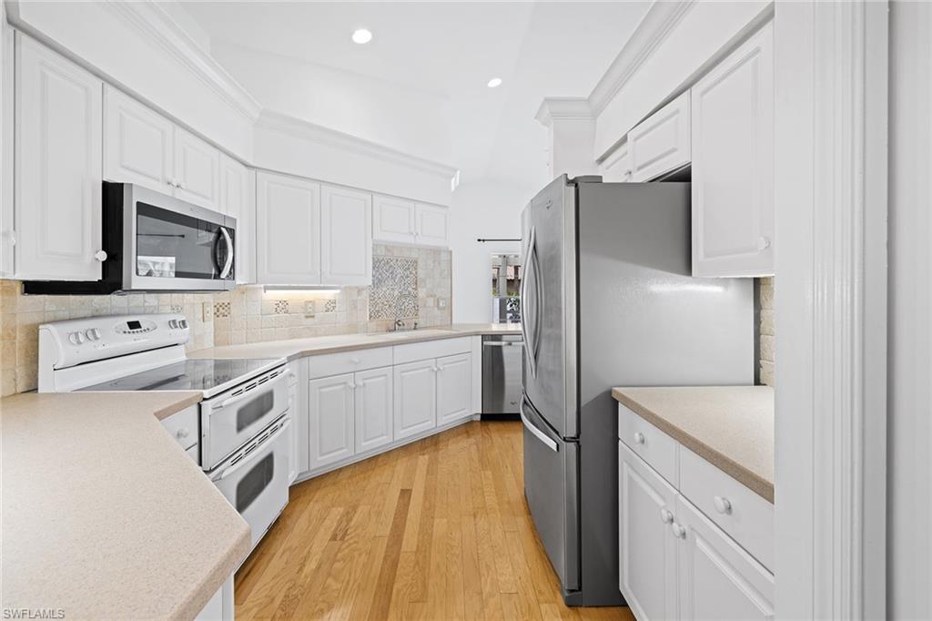 3157 Carriage CIR photo 8
