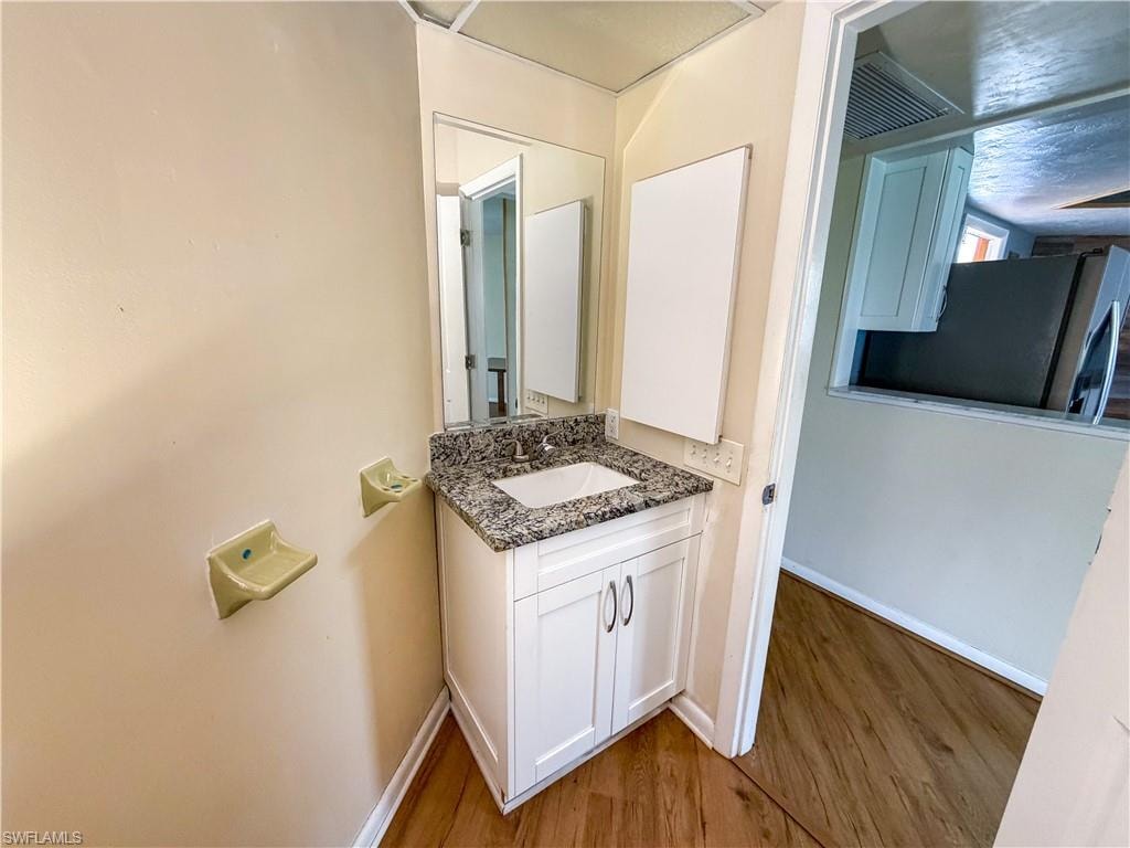 323 Dania ST photo 22