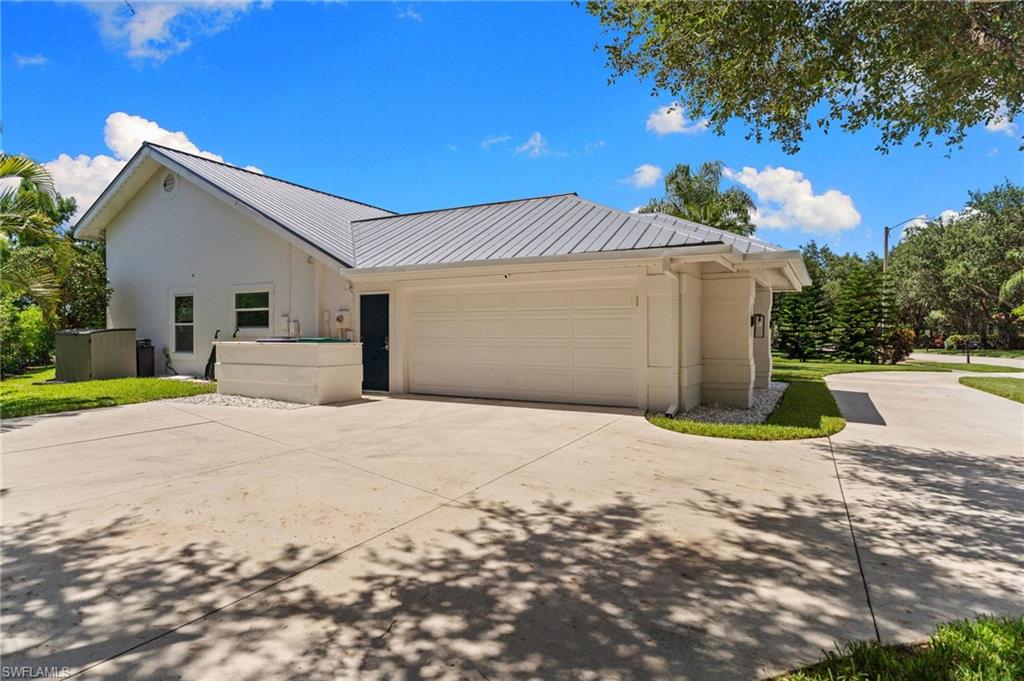 245 Monterey DR photo 39
