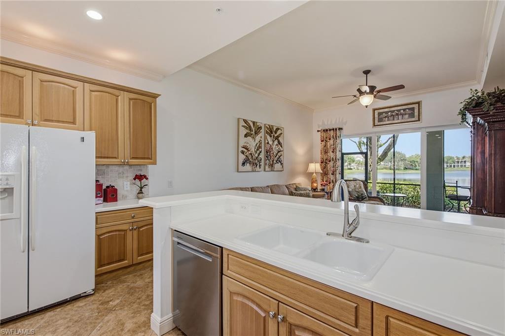 9243 Tesoro LN 103 photo 6
