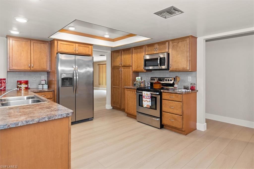 1442 Woodwind CT photo 17