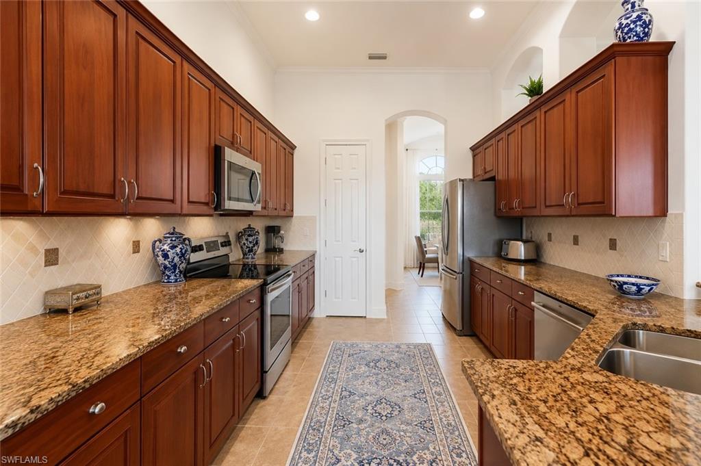 8263 Potomac LN photo 26