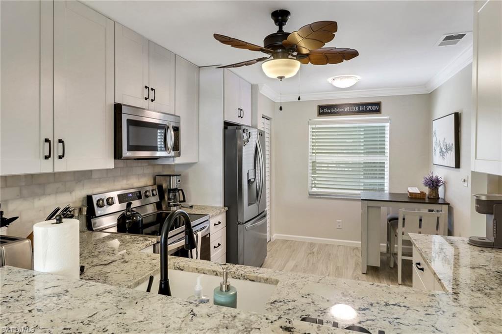 1358 Derbyshire CT F201