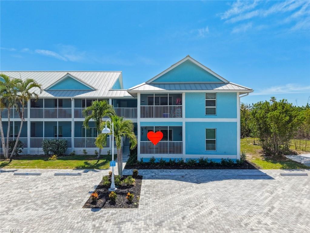 FRONT OF CONDO