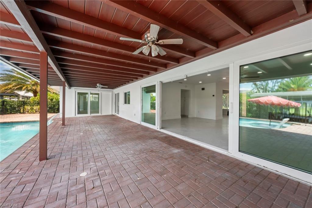 1040 Edgemere DR photo 38