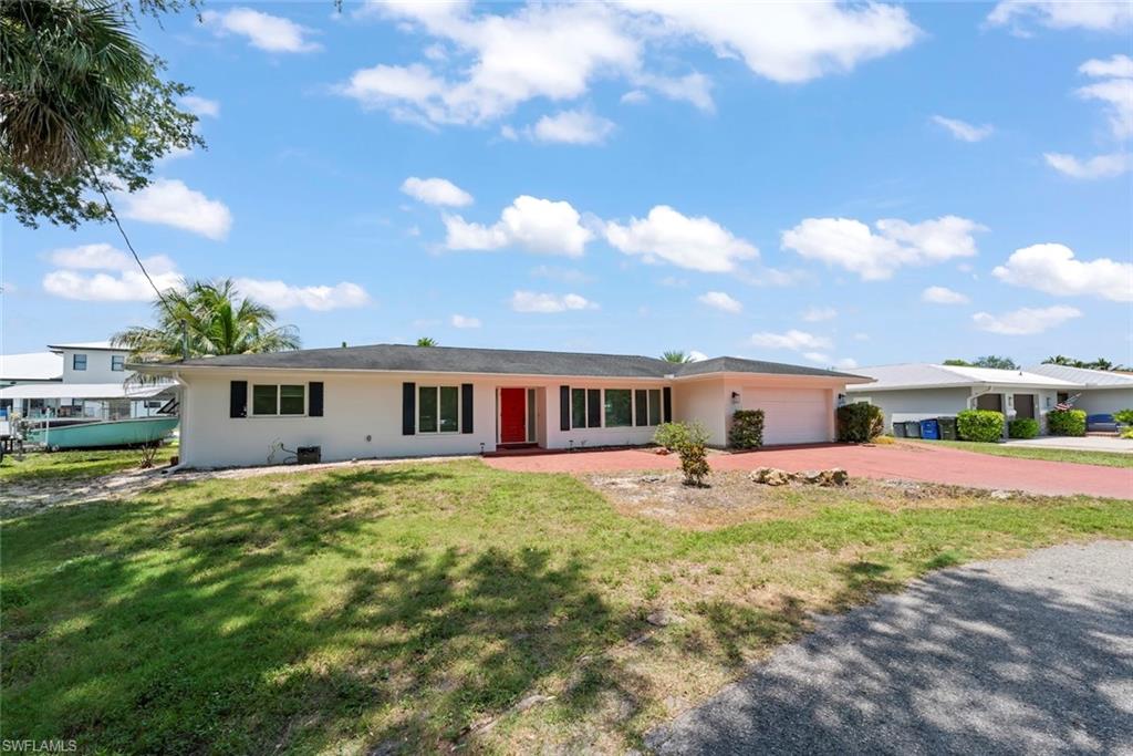 1040 Edgemere DR photo 44