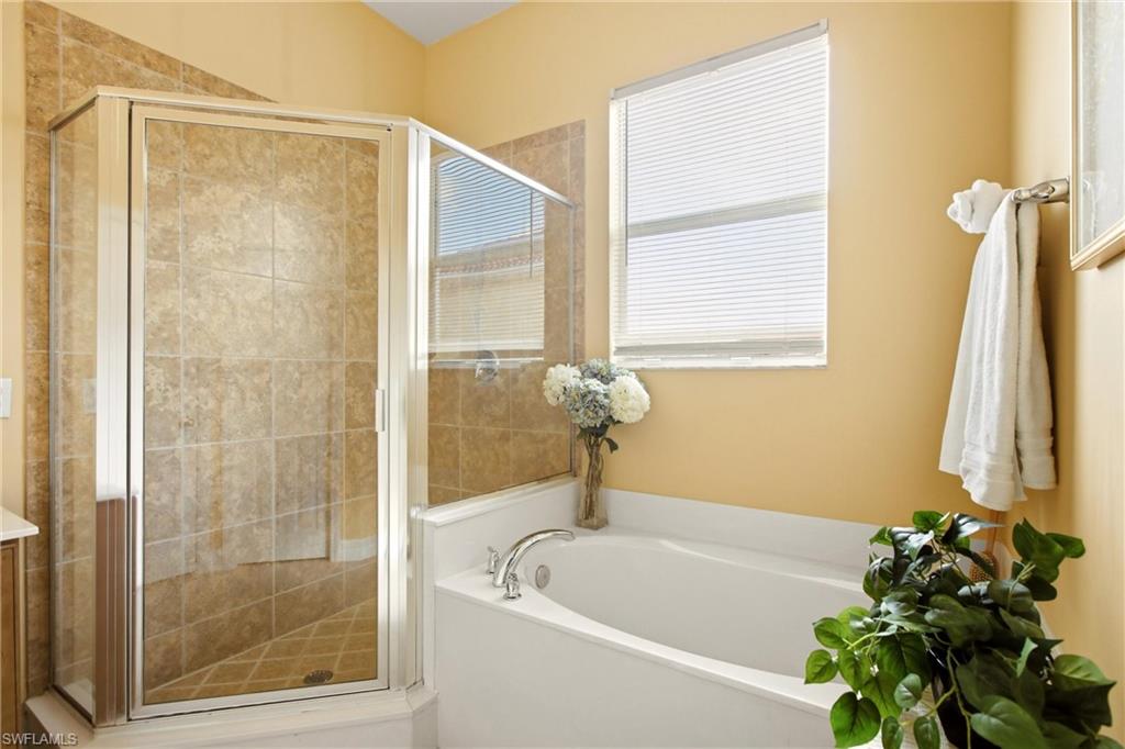 16105 Via Solera CIR 101 photo 31