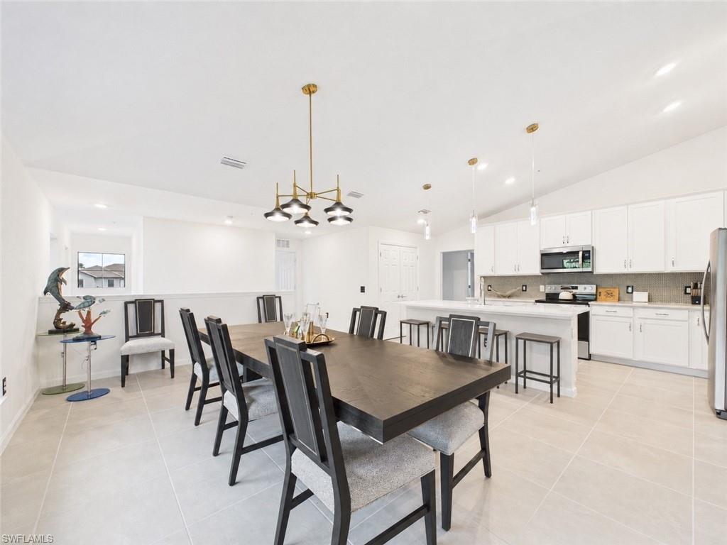 5683 Mayflower WAY 901 photo 10
