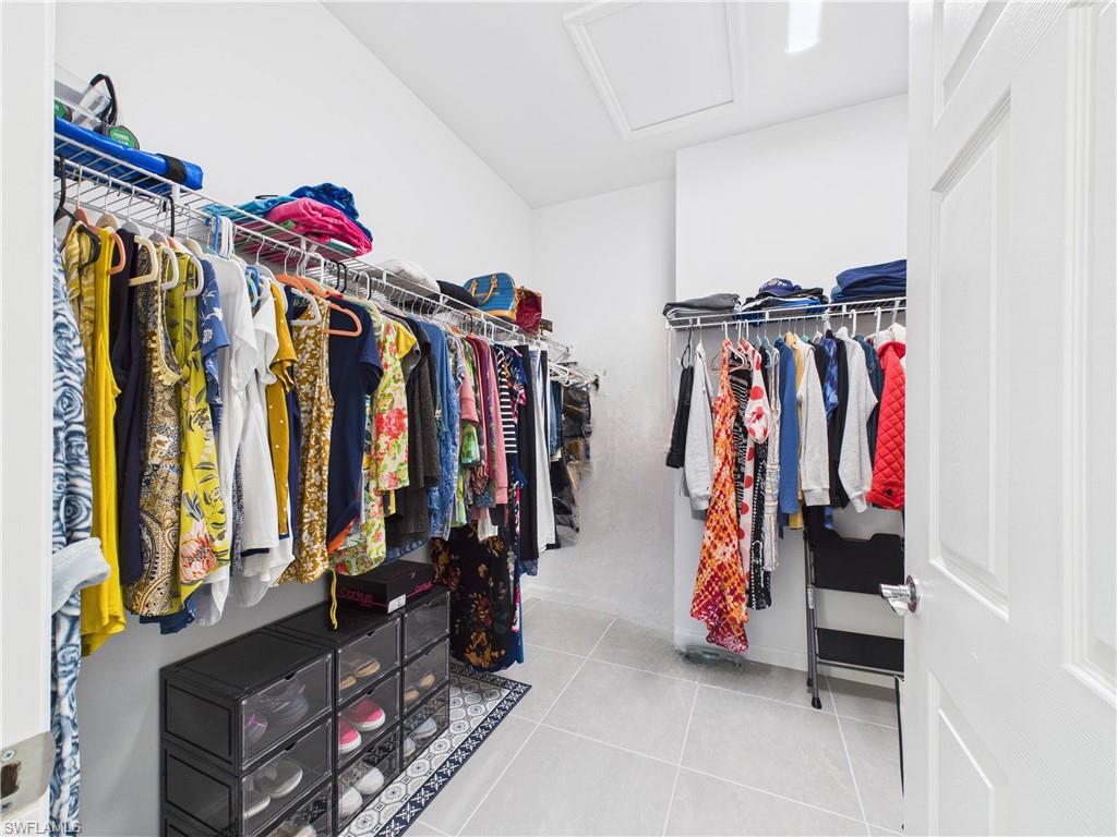 5683 Mayflower WAY 901 photo 25