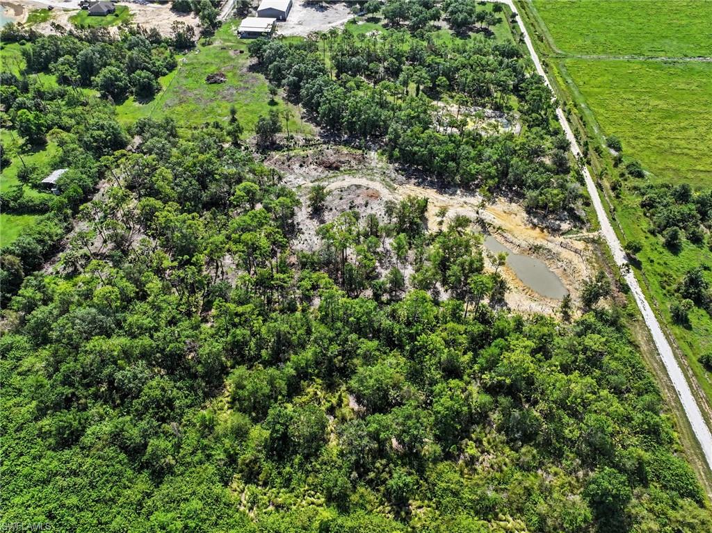 Aerial view of full parcel and private road leading to HWY 31