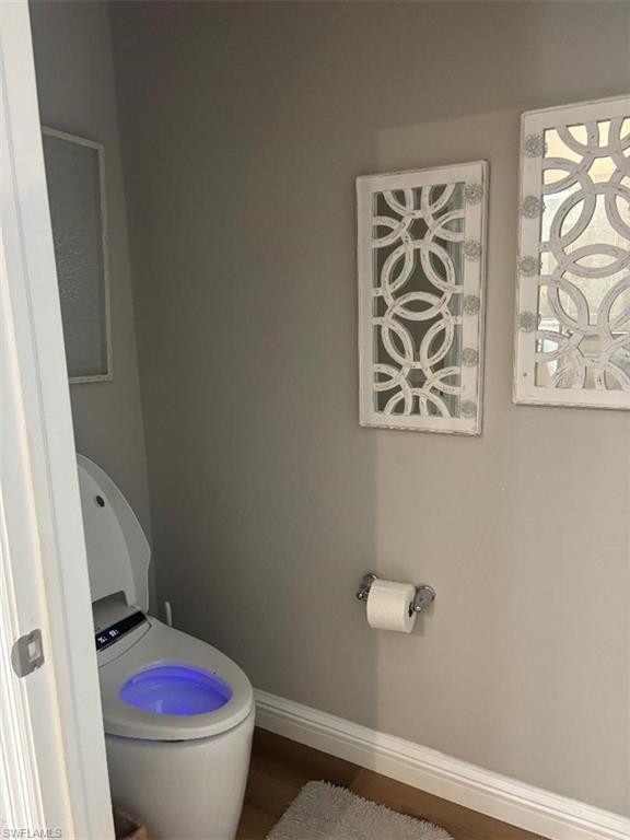 Separate toilet in master suite
