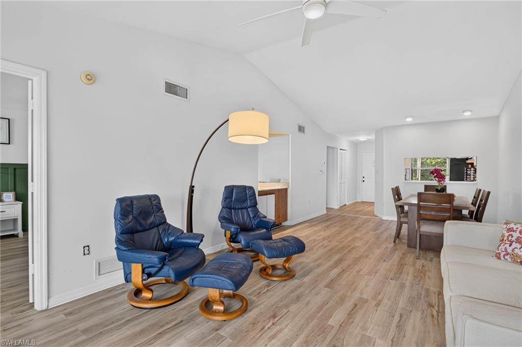 909 Augusta BLVD 7 photo 7