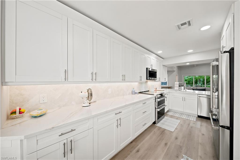 248 4th AVE S D201 photo 11