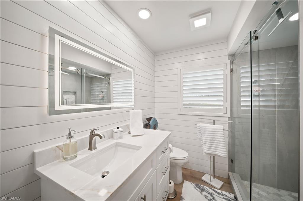 248 4th AVE S D201 photo 29