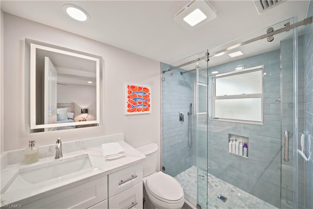 248 4th AVE S D201 photo 25