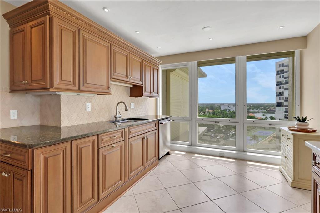 4051 Gulf Shore BLVD N 1206 photo 10
