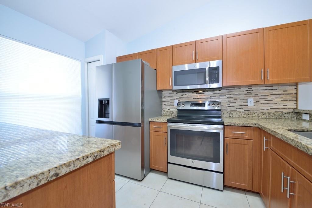 1042 Mainsail DR 823 photo 6