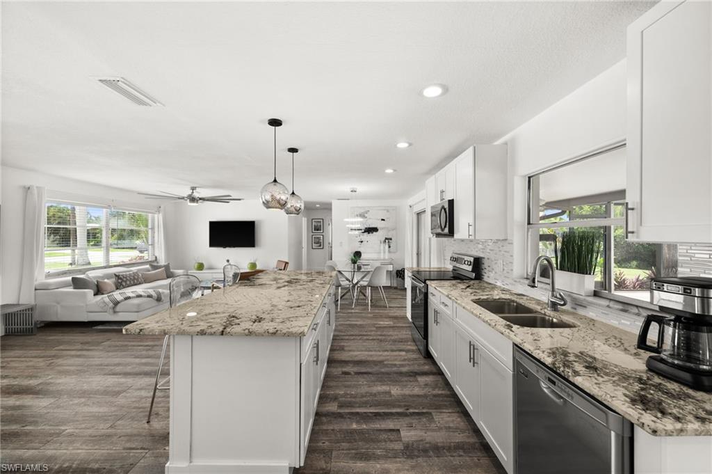 Stainless Appliances in the Modern Kitchen