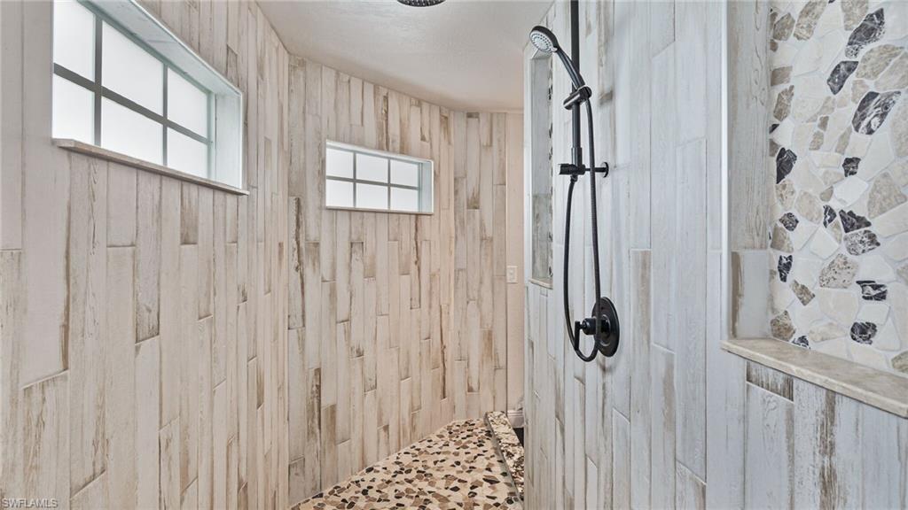 16560 Wellington Lakes CIR photo 14