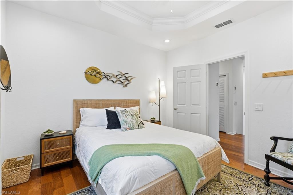 Second guest bedroom.