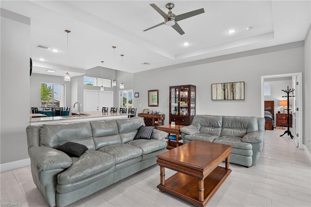307 Gleason PKWY photo 6