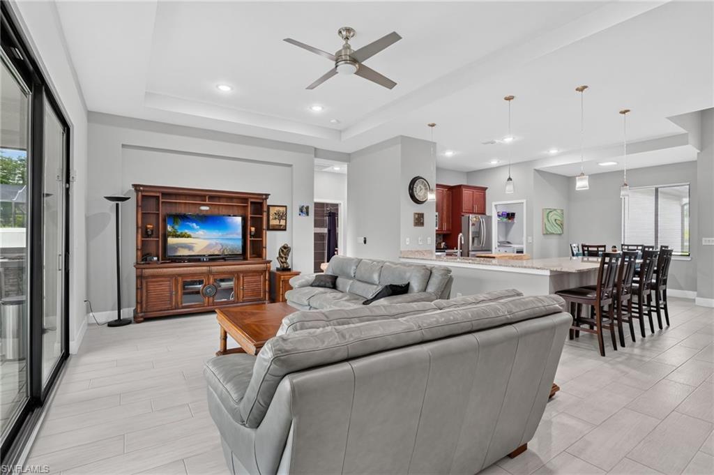 307 Gleason PKWY