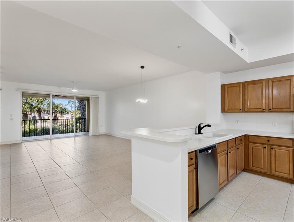 20930 ISLAND SOUND CIR 204