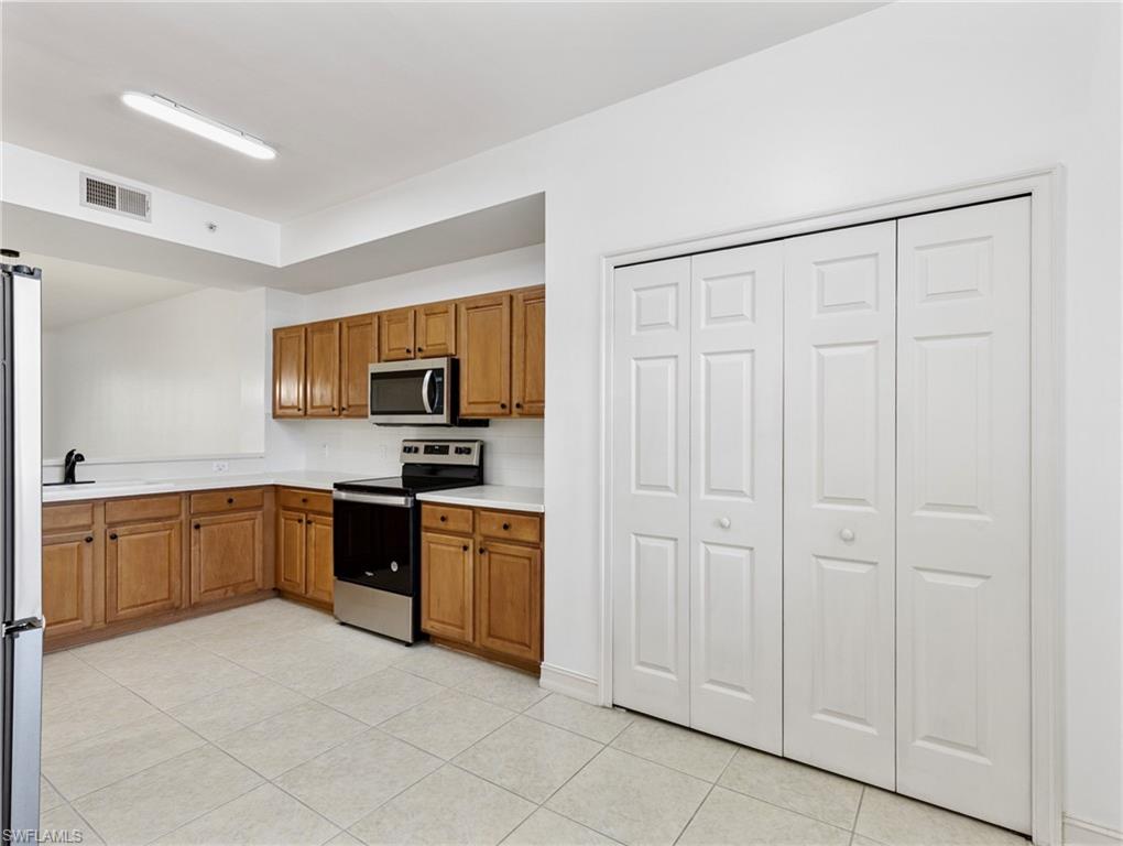 20930 ISLAND SOUND CIR 204 photo 20