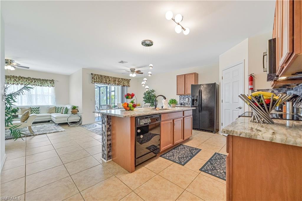 216 SW 29th ST