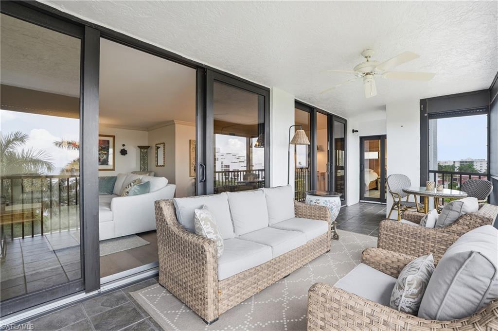Gulf-Facing Lanai