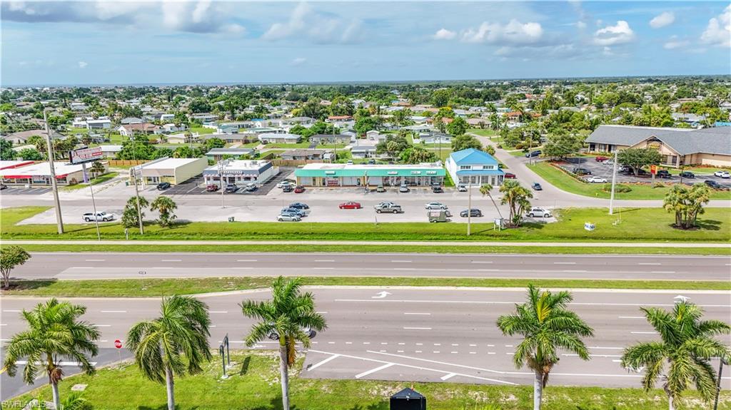Commercial property with direct road frontage