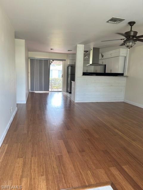 656 Palm View DR 4 photo 6
