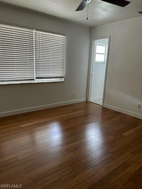 656 Palm View DR 4 photo 13