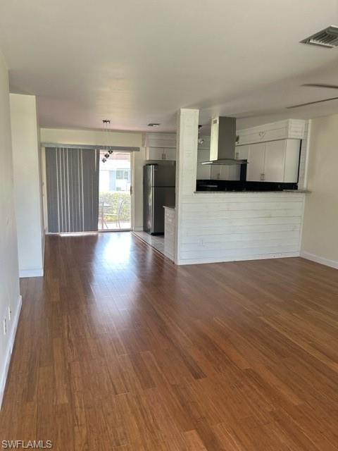 656 Palm View DR 4