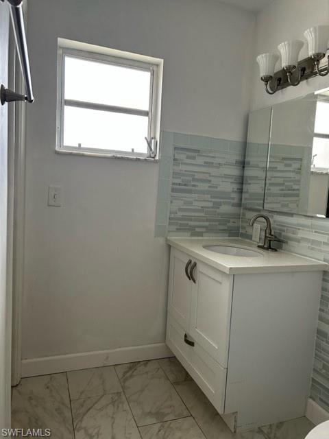 656 Palm View DR 4 photo 14