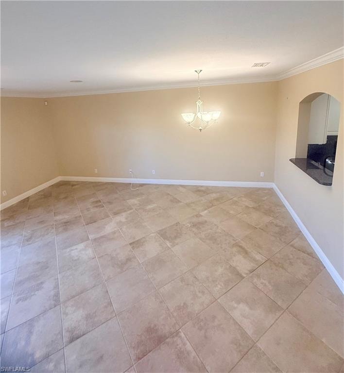LIVING/DINING AREA