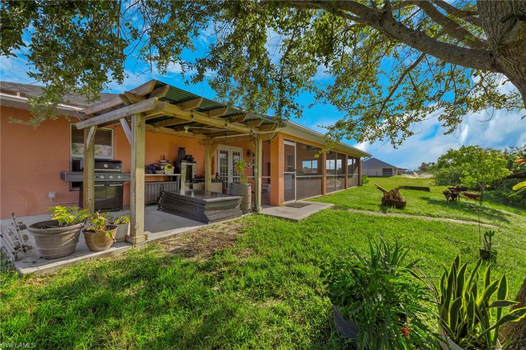 Large lanai and highly elevated