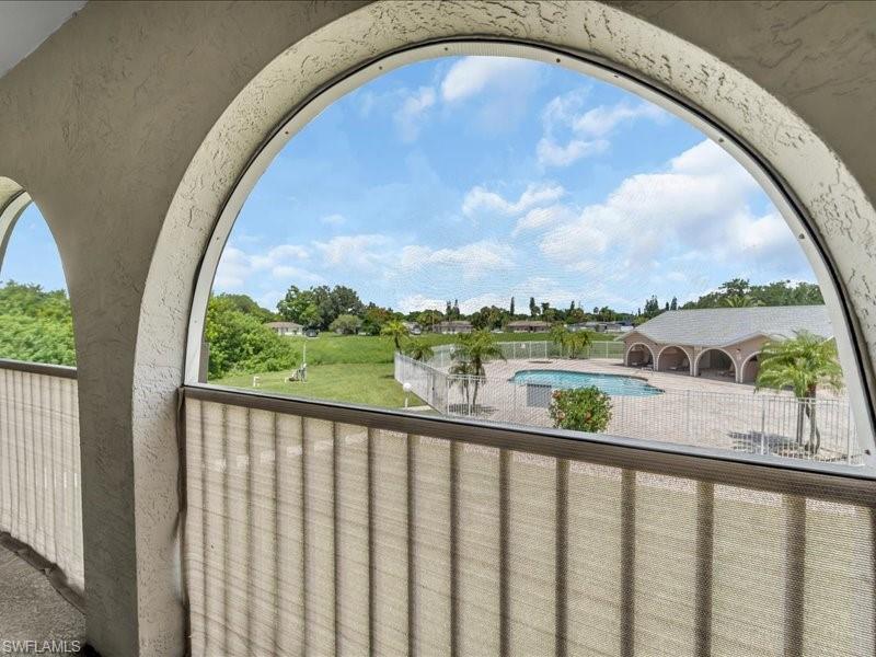 28 Cosmopolitan DR 15 photo 42
