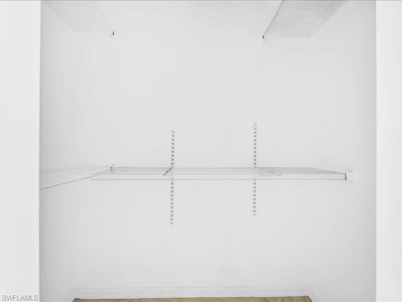 28 Cosmopolitan DR 15 photo 37