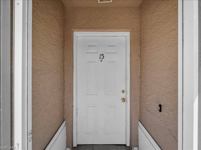 28 Cosmopolitan DR 15 photo 8